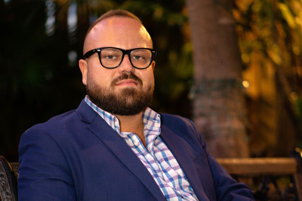 Joshuahenderson Headshot